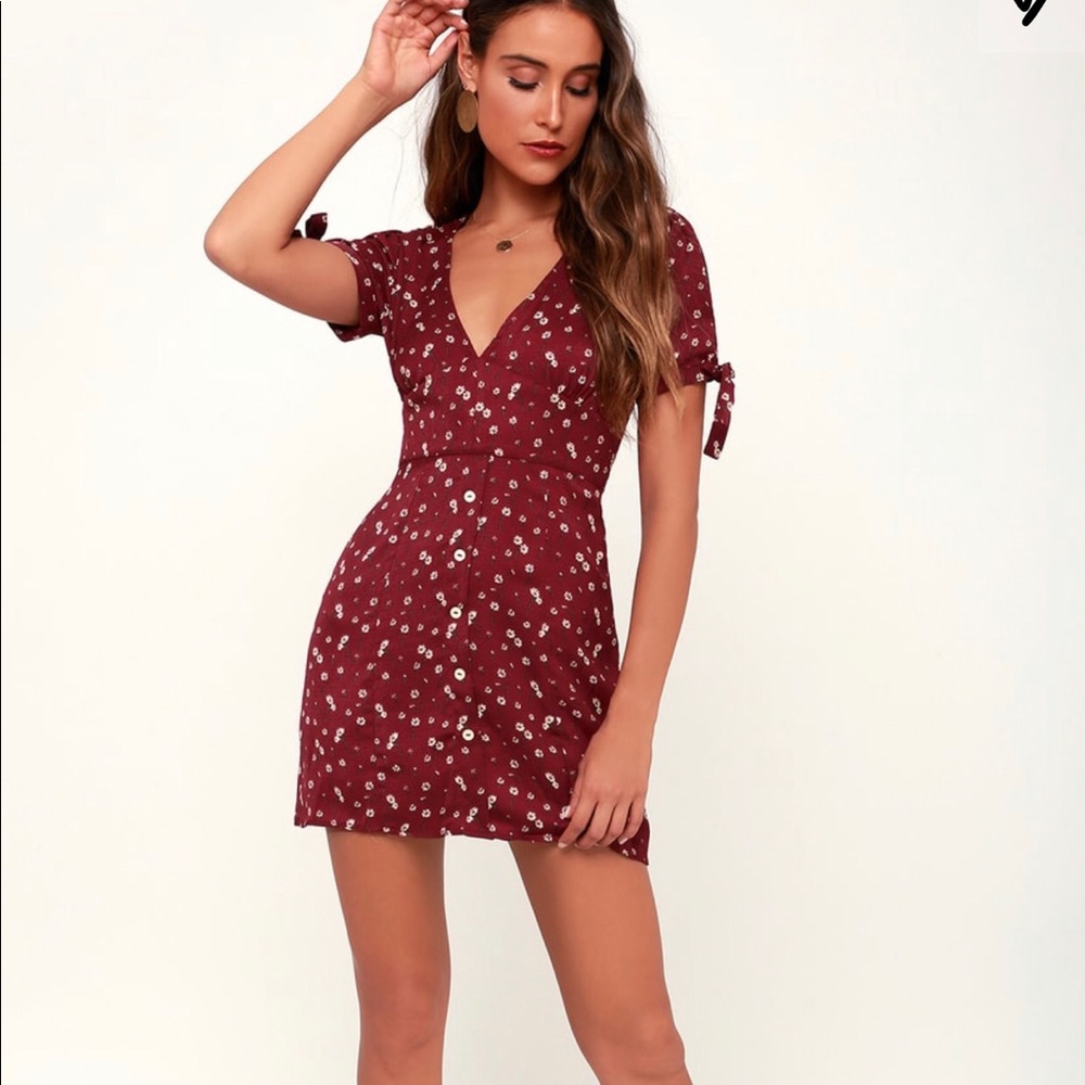 Nwt Lulu’s Burgundy Short Sleeve Mini Dress Small